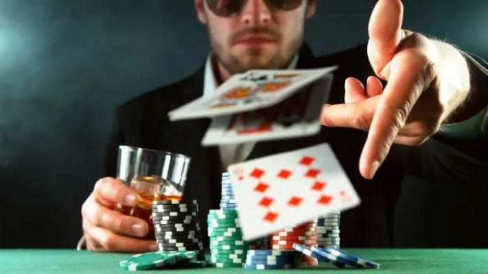 Luật chơi game bài Poker Hit club